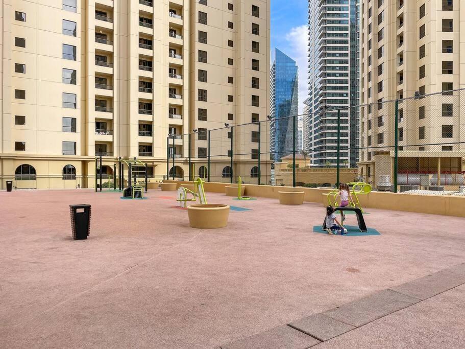 First Class 3Br Dubai Wheel & Beach Access Apartment Exterior photo